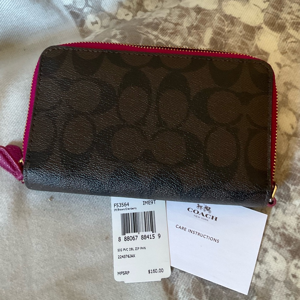 πCoach Phone Wallet π - Picture 2 of 4